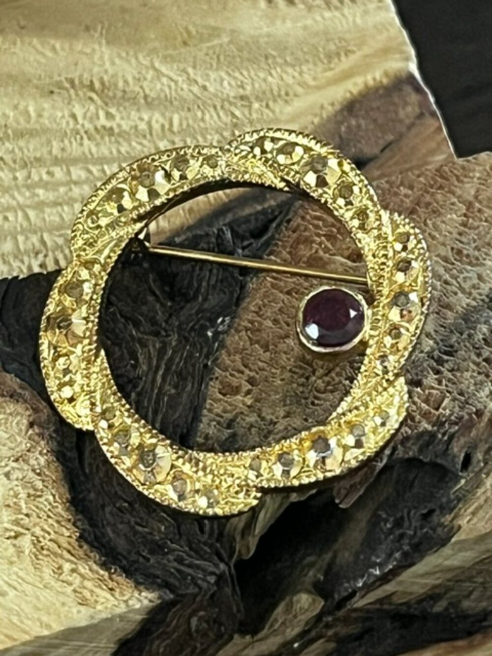 Vintage Brooch Pin Gold Tone Dark Red Faceted Stone Accent